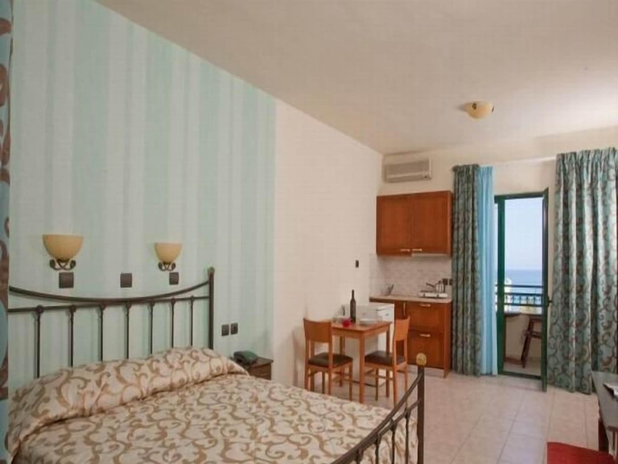 Dias Hotel & Apts Stalida Esterno foto